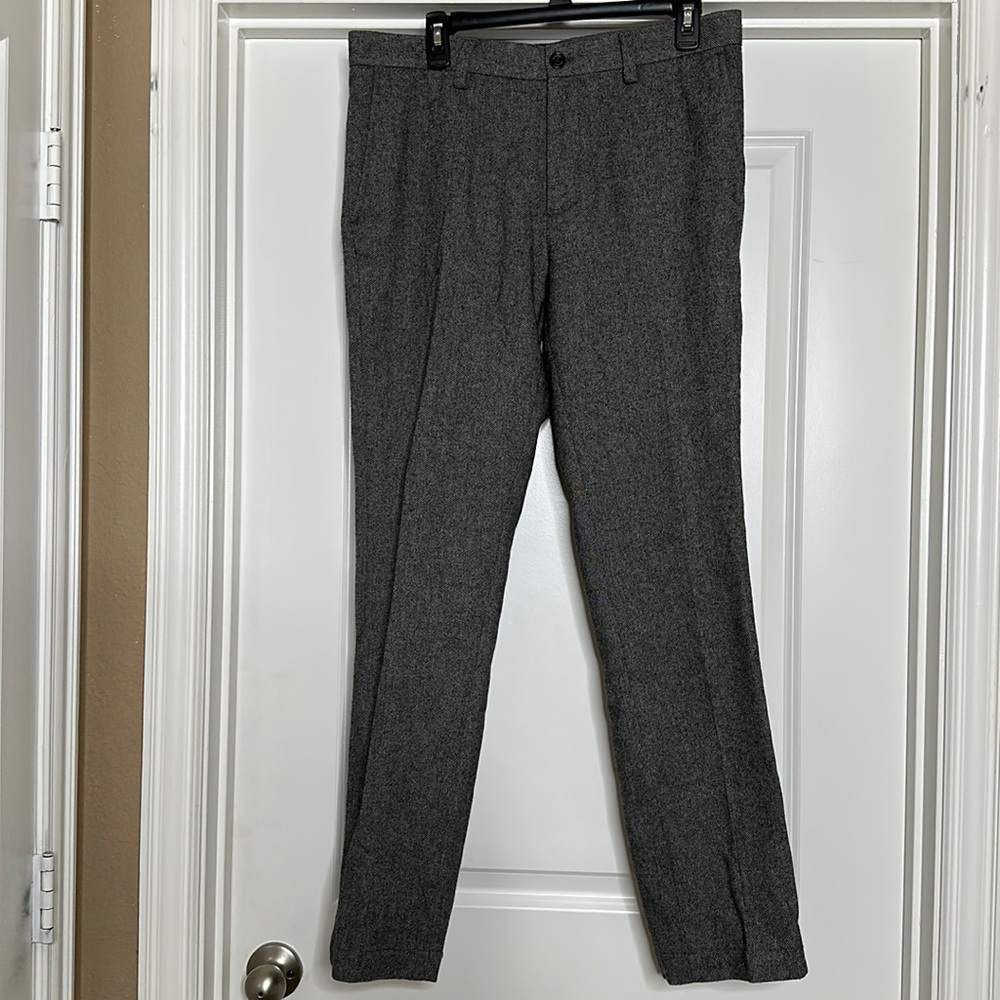 Men’s BR Aiden Pants size 33x32 in the color gray